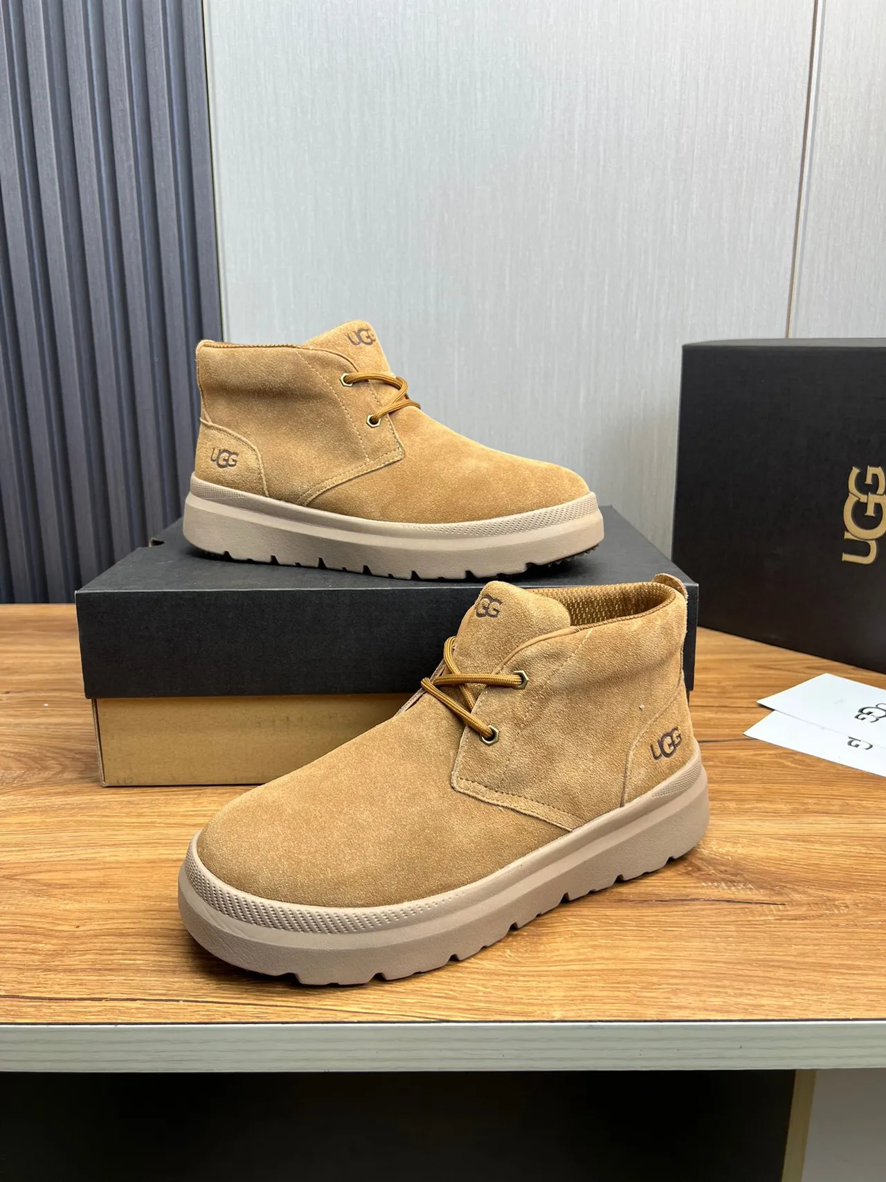 UGG Tasman भूरा सूड ऊपरी प्लेटफॉर्म सोल एंकल बूट 4