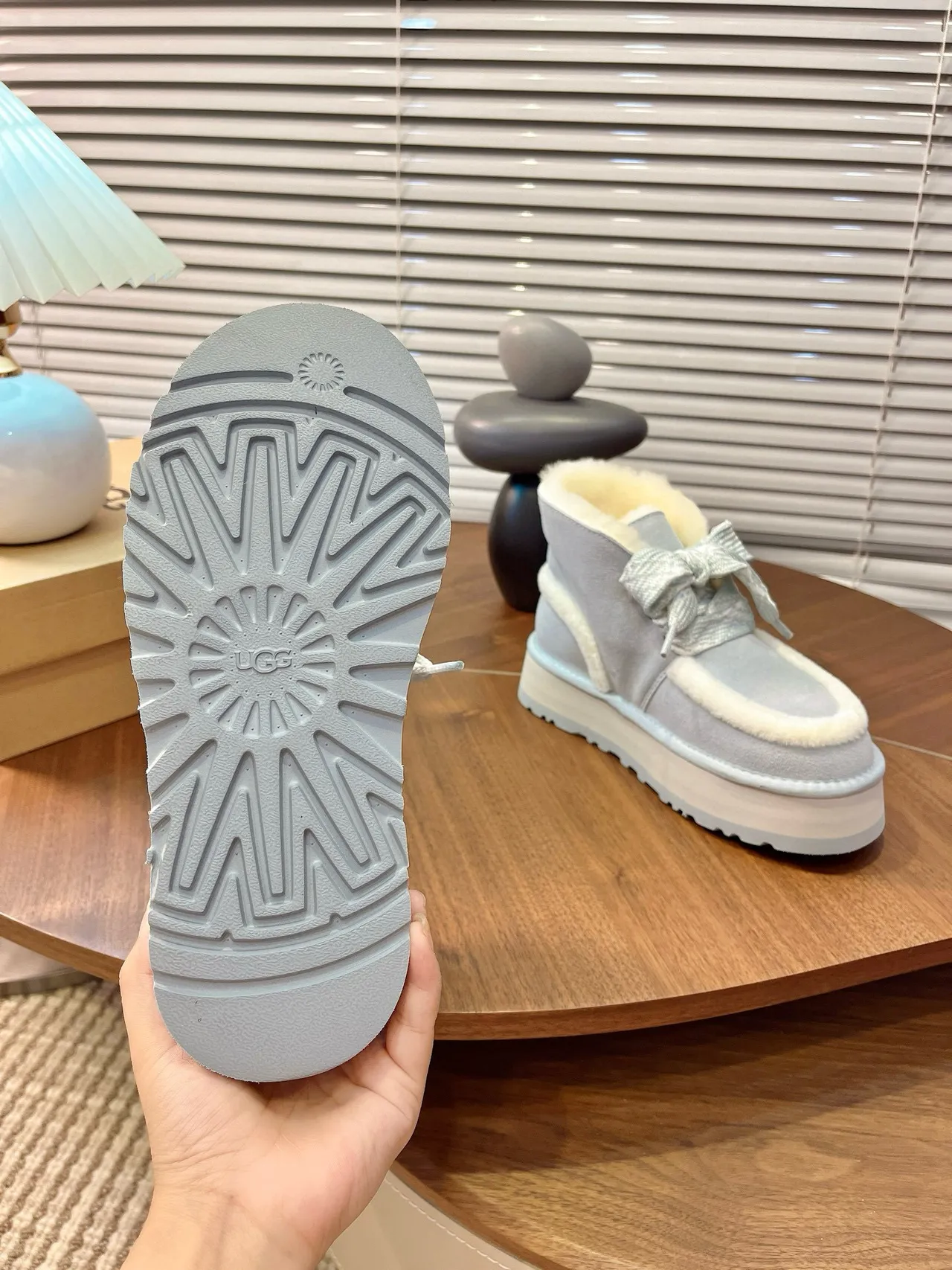 UGG Tasman নীল ধূসর প্ল্যাটফর্ম তল শিয়ারলিং লাইন্ড স্নো বুট 8