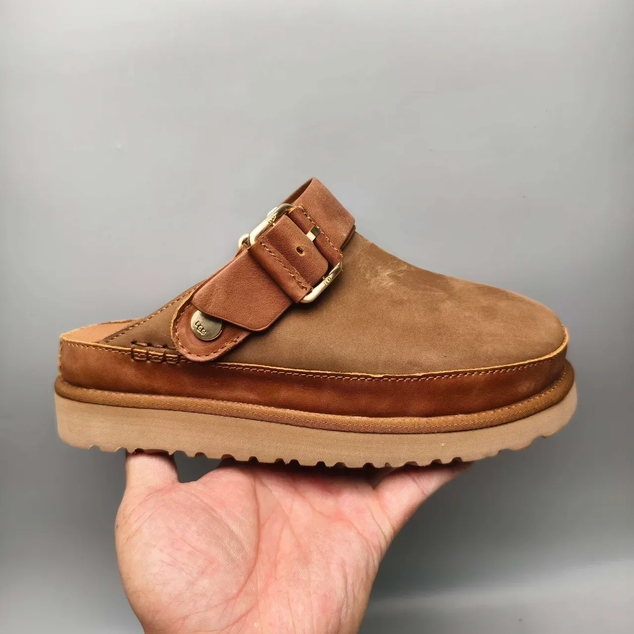 UGG Tasman Chaussures Casuales Marron Beige Suédé Boucle 2