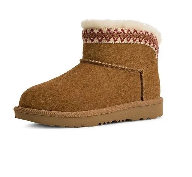 UGG Tasman 炭灰色羊毛衬里雪靴 6