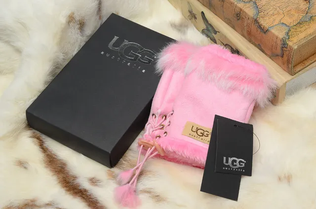 UGG Tasman Fur-Trimmed Lace-Up Slipper Snow Boots 18