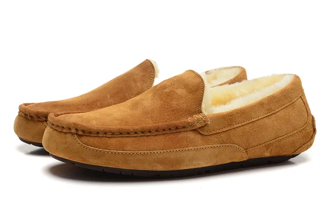 UGG Tasman Tan 麂皮羊毛衬里乐福鞋 8