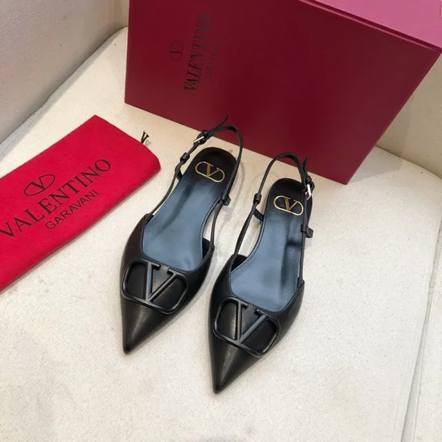 Valentino काला बेज नुकीला टो स्लिंगबैक पट्टी बैले फ्लैट 2