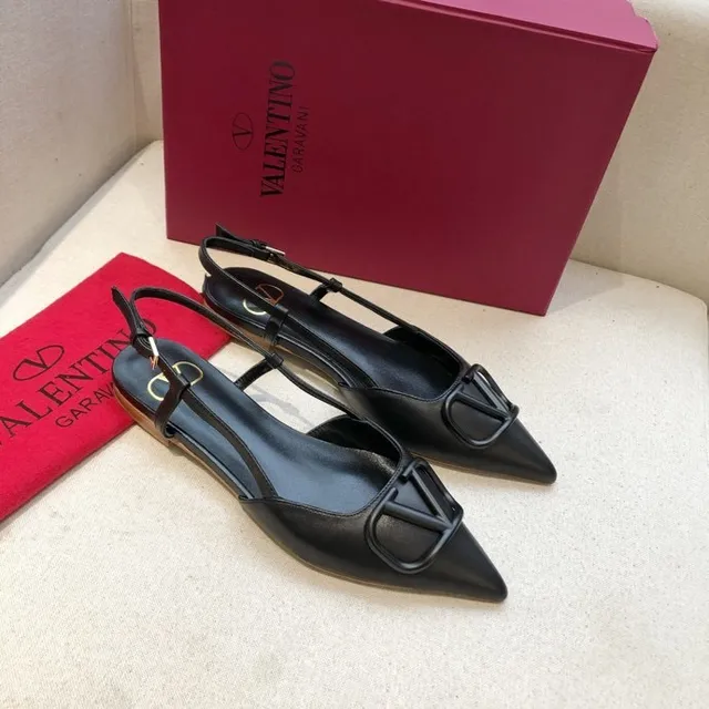 Valentino काला बेज नुकीला टो स्लिंगबैक पट्टी बैले फ्लैट 4