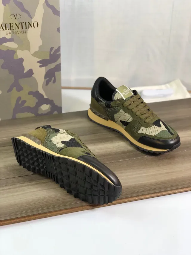 Valentino कैमोफ्लाज मेश और सुड लाइफस्टाइल स्नीकर 6