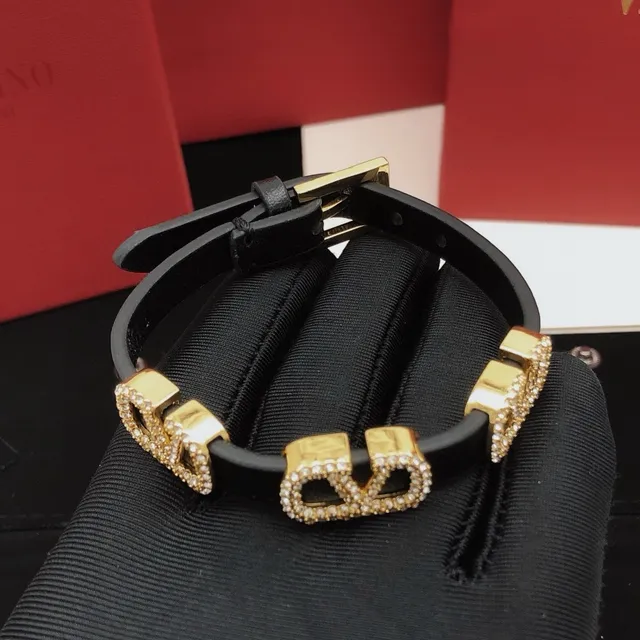 Valentino Garavani VLOGO Crystal-Embellished Black Rubber Bracelet 5