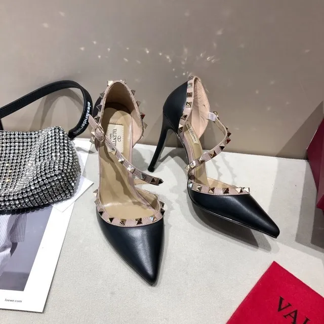 Valentino Rockstud Preto Bege Dedo Apontado Salto Stiletto 8