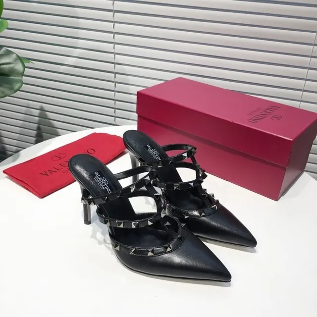 Valentino Rockstud Escarpins noirs à bout pointu avec clous 2