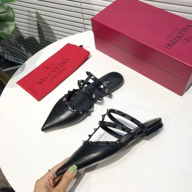 Valentino Rockstud Escarpins noirs à bout pointu avec clous 9