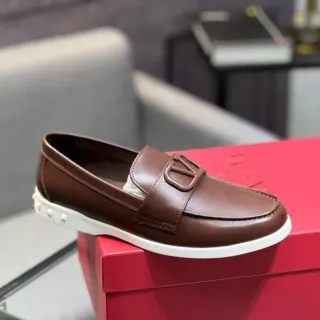Valentino Rockstud Couro Marrom Branco Fivela VLogo Mocassim