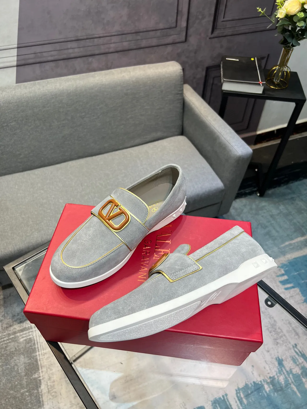 Valentino Rockstud ধূসর সাদা স্যুড অপর VLOGO বাকেল লোফার 4