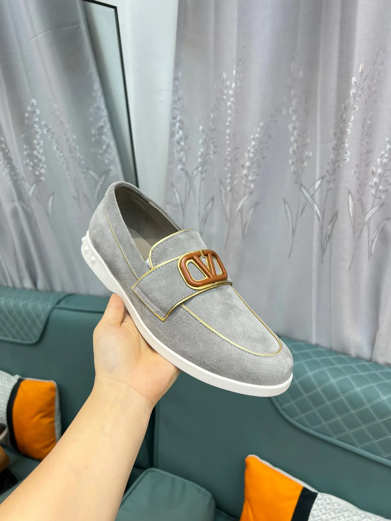 Valentino Rockstud ধূসর সাদা স্যুড অপর VLOGO বাকেল লোফার 8