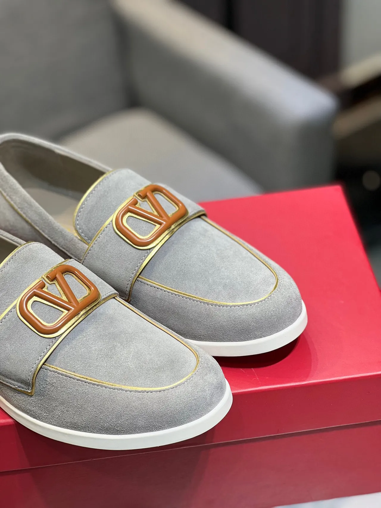 Valentino Rockstud ধূসর সাদা স্যুড অপর VLOGO বাকেল লোফার 7