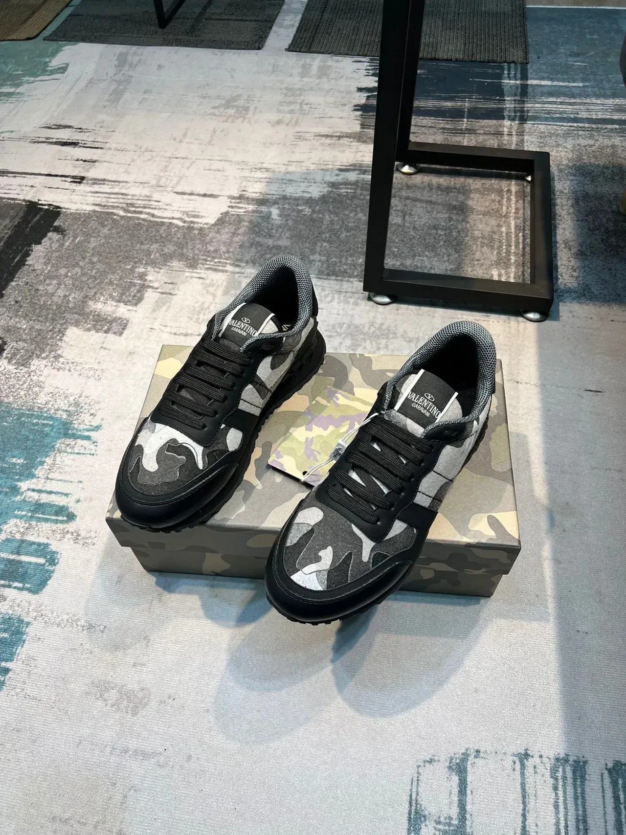 瓦伦蒂诺 Rockstud Runner 迷彩拼接生活休闲运动鞋 5