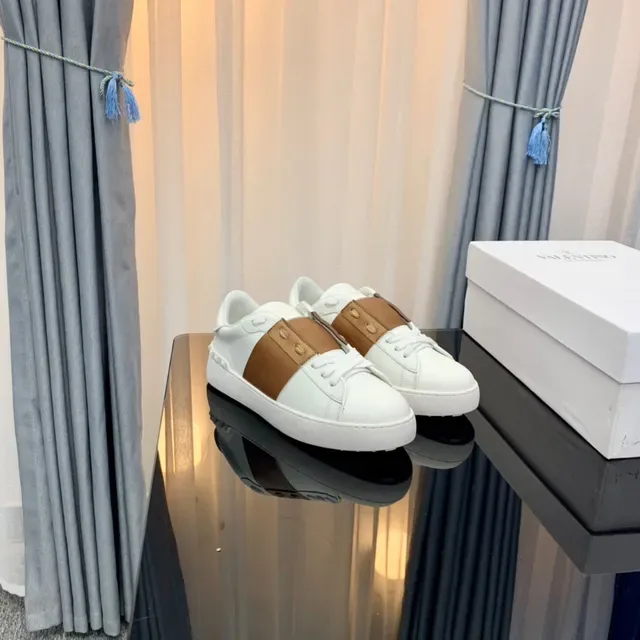 Valentino Rockstud White and Tan Leather Lifestyle Sneakers 5
