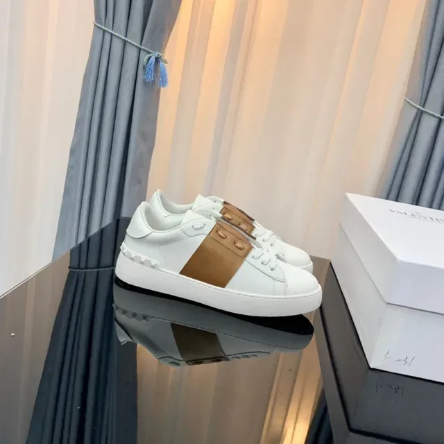Valentino Rockstud White and Tan Leather Lifestyle Sneakers 8