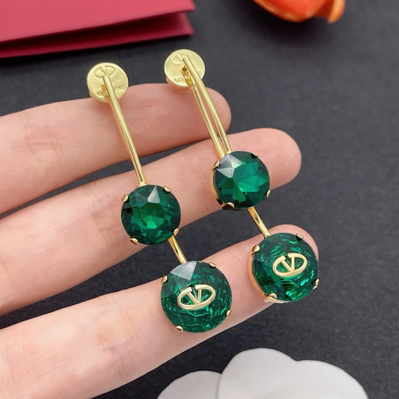 Valentino VLogo Boucles d'Oreilles Cristal Faceté Métal Or Vert 5