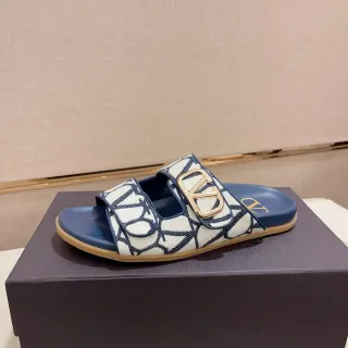 Valentino VLogo Slide Chinelos de lona impressa em azul marinho e branco