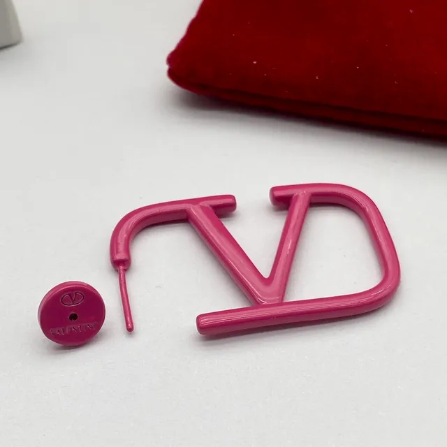 Valentino VLTN Pendientes de esmalte rosa de marco abierto 2