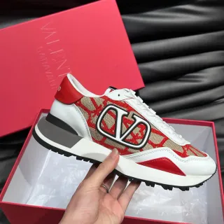 Valentino VLTN Runner Vermelho Branco Bege Tênis Lifestyle