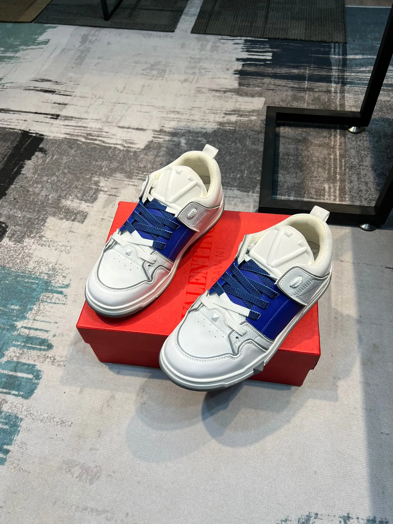 Valentino White Blue Quilted Side Panel Metallic Triangular Toe Stud Lifestyle Sneakers 5