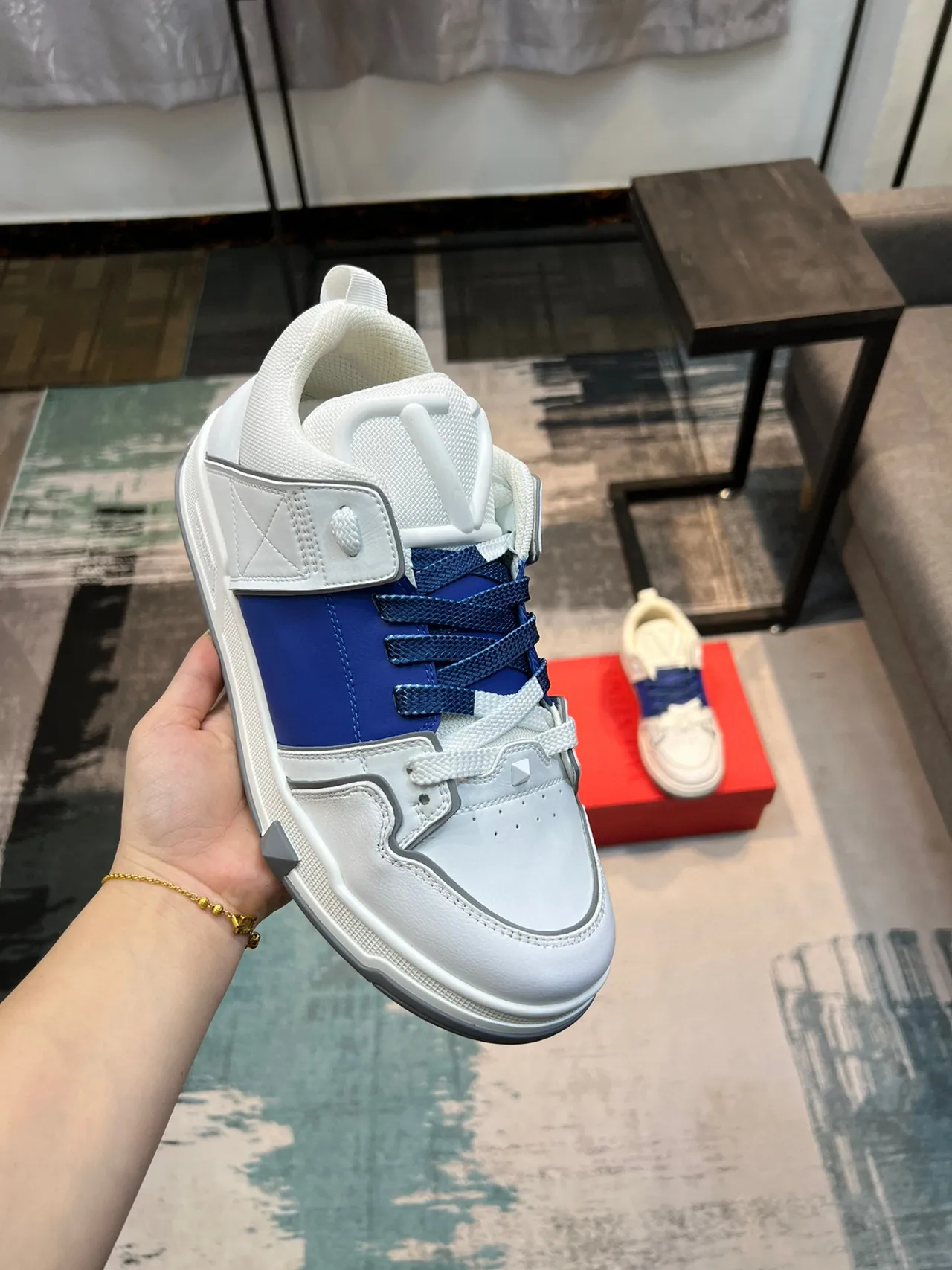 Valentino White Blue Quilted Side Panel Metallic Triangular Toe Stud Lifestyle Sneakers 6