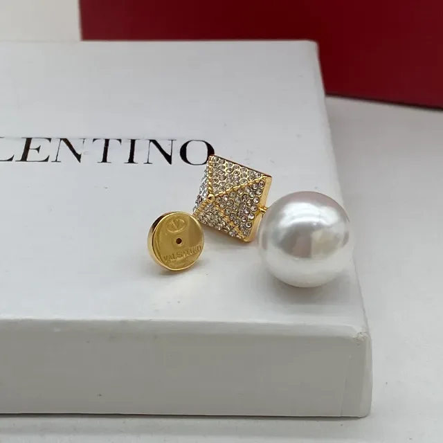Valentino 白金 珍珠 滴坠 Pavé 方形顶 耳环 2
