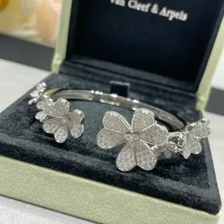 Van Cleef & Arpels Alhambra-Inspired Pavé Floral Bracelet