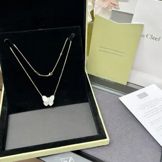 Van Cleef & Arpels Papillon 蝴蝶欧泊和钻石项链