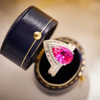 Van Cleef & Arpels Pear-Cut Pink Gemstone Diamond Halo Ring