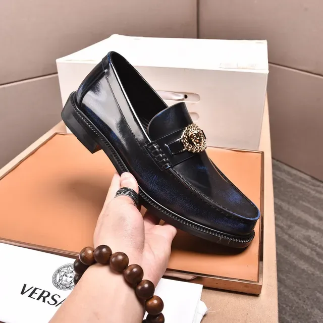 Versace Black Gold High-Gloss Patent Leather Medusa Medallion Buckle Loafer 6