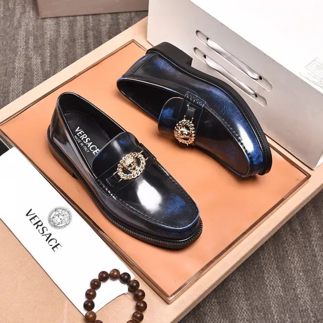 Versace Black Gold High-Gloss Patent Leather Medusa Medallion Buckle Loafer 9