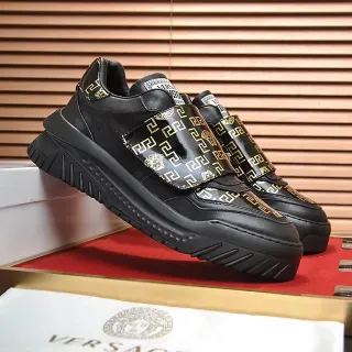 Versace Black Gold Sem cordões Slip-On Couro brilhante Tênis lifestyle