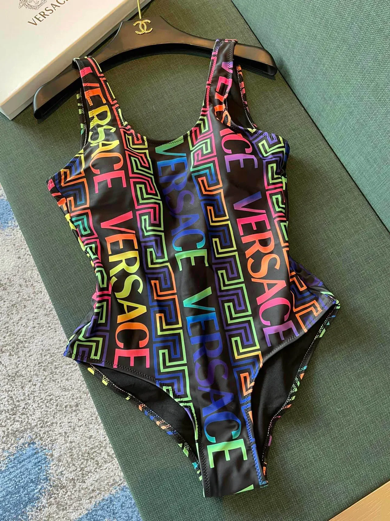 Versace Traje de baño Negro Multicolor Cuello Cuadrado Tirantes Finos 2