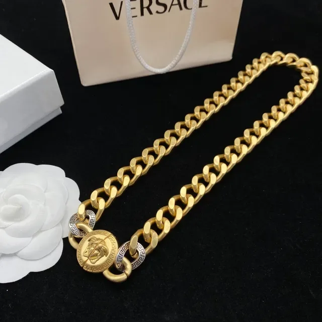 Versace Chain Reaction सोना और चांदी का कर्ब चेन नेकलेस 6