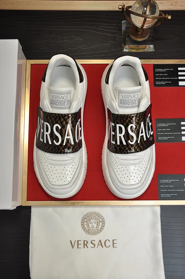 Versace Chain Reaction Sneakers Chunky Blanches en Peau de Serpent avec Sangle 8