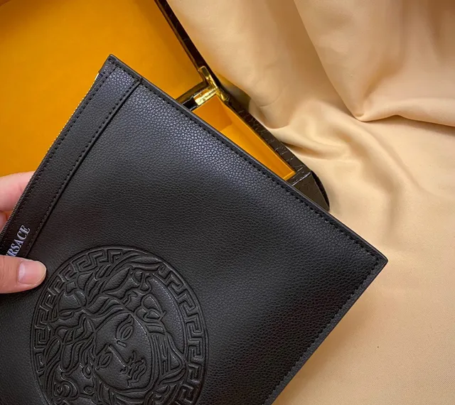 Versace Medusa काला उभरा सिर ग्रीक की बॉर्डर लिफाफा क्लच 6