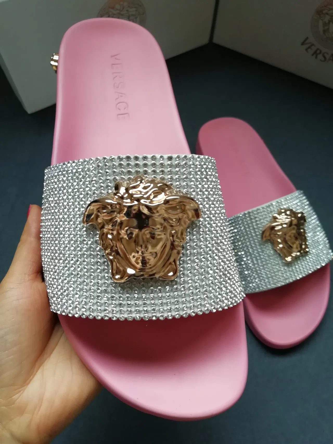 Versace Medusa Slide 粉色水晶鞋带拖鞋 4