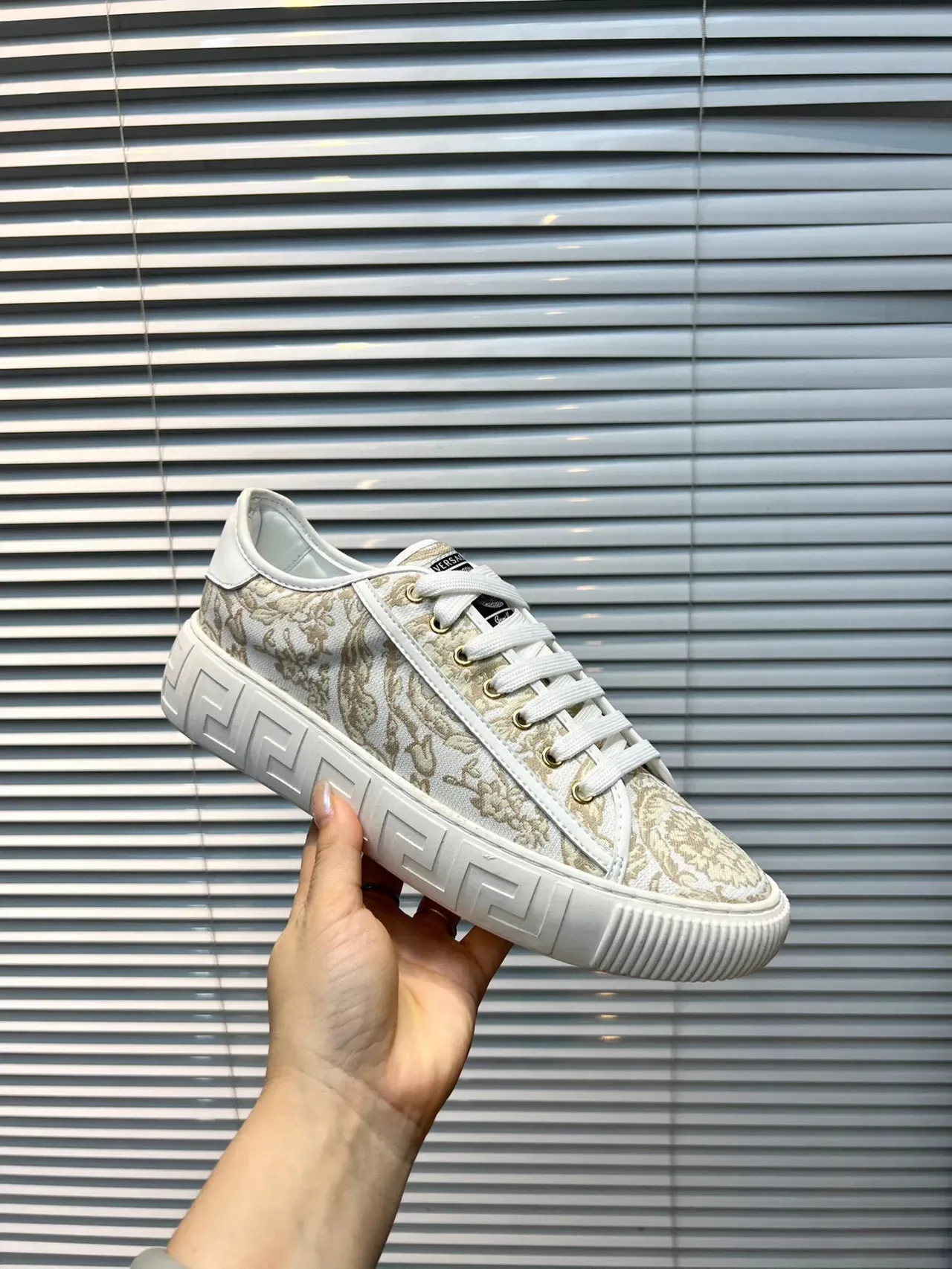 Versace Odissea Baroque Jacquard Zapatillas de lifestyle blancas 9