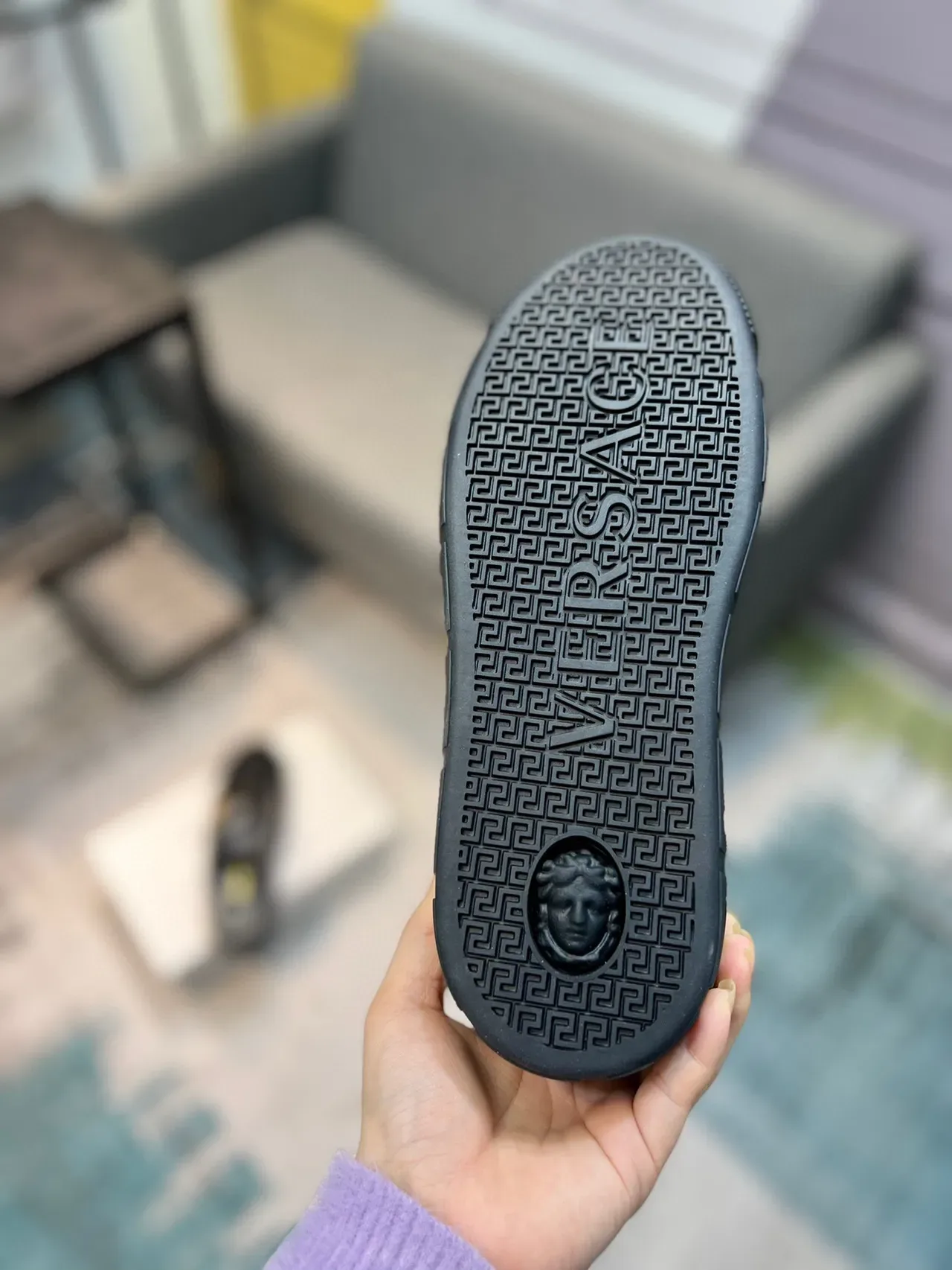 Versace Odissea Sneakers Plataforma Negro Cuero Gráfico Ornado Estilo de Vida 9