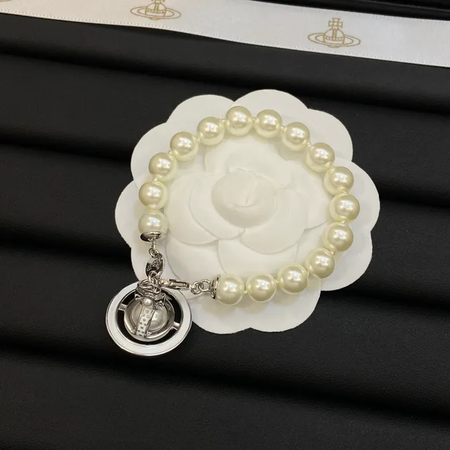 Vivienne Westwood Orb Bracelet Beige Pink Pearl-Strand Charm Bracelet 4