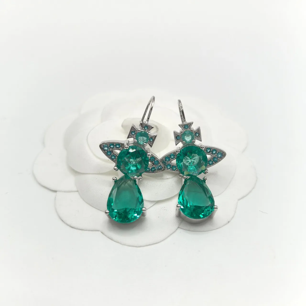 Vivienne Westwood Orb Collection أخضر فضي نقش حجر مقصوص أقراط 2