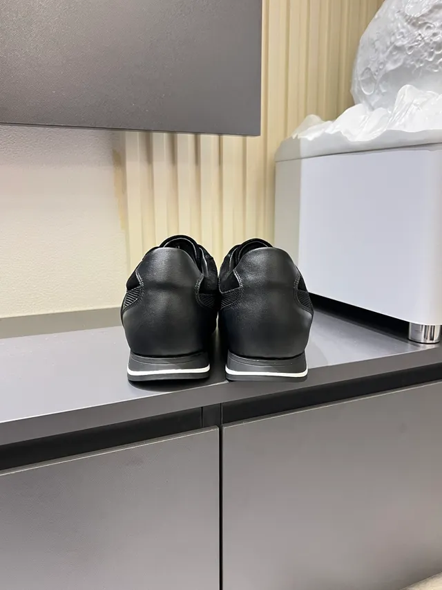 Zegna 黑白混合材质鞋面 单色生活方式运动鞋 2