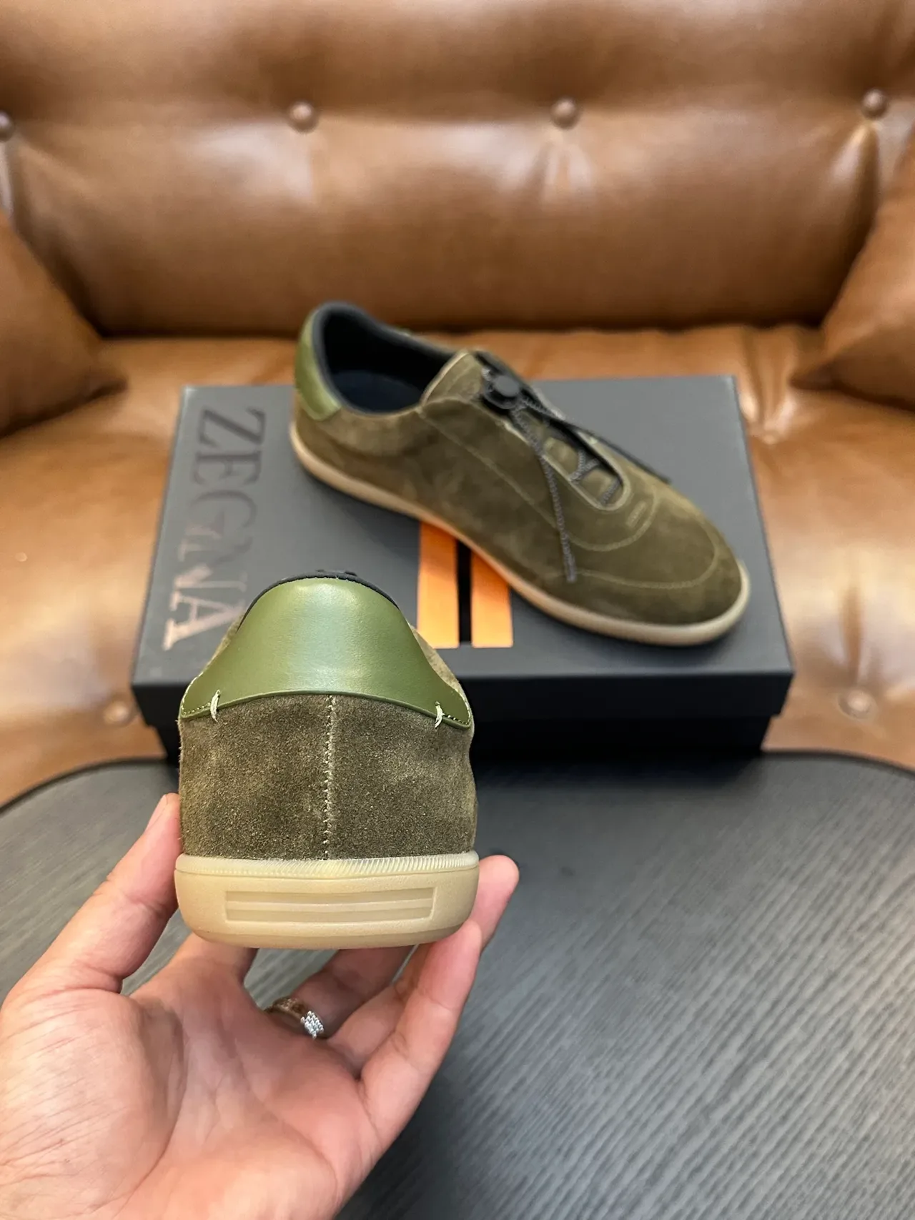 Zegna অলিভ গ্রিন সুয়েড জিপার স্লিপ-অন লাইফস্টাইল স্নিকার 3