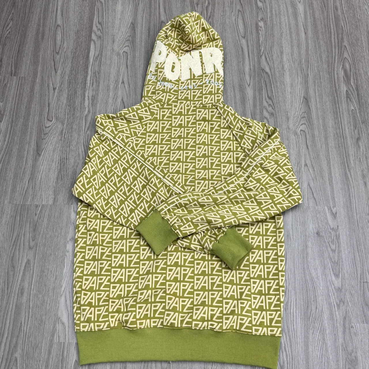 A Bathing Ape Shark Hoodie অলিভ গ্রিন অল ওভার লোগো জ্যাকেট 2