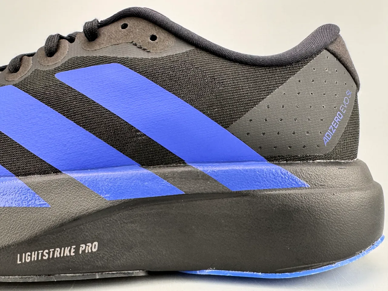 Adidas Adizero Evo.S কালো এবং নীল দৌড়ের জুতো 5