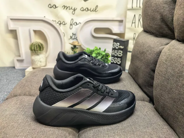 Adidas Tênis Lifestyle com Três Listras Todo Preto 11