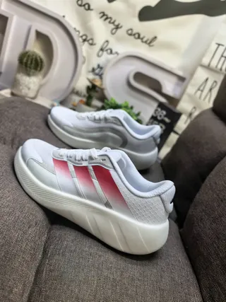 Adidas Tênis Lifestyle com Três Listras Todo Preto 17