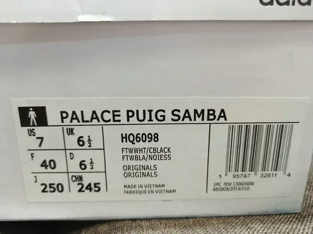 Adidas 军绿色黄色 低帮 麂皮皮革混合 生活方式运动鞋 2