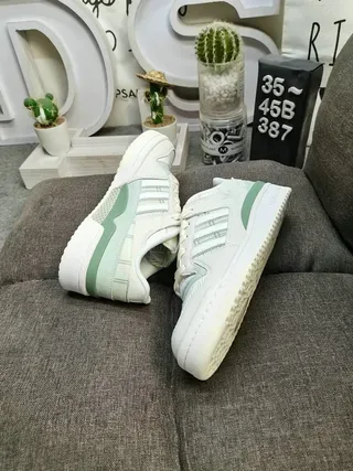 Adidas Tênis Lifestyle Bege Verde de cano baixo colar forrado 6